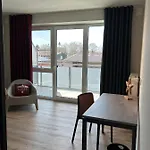 Stahltower Hotel *