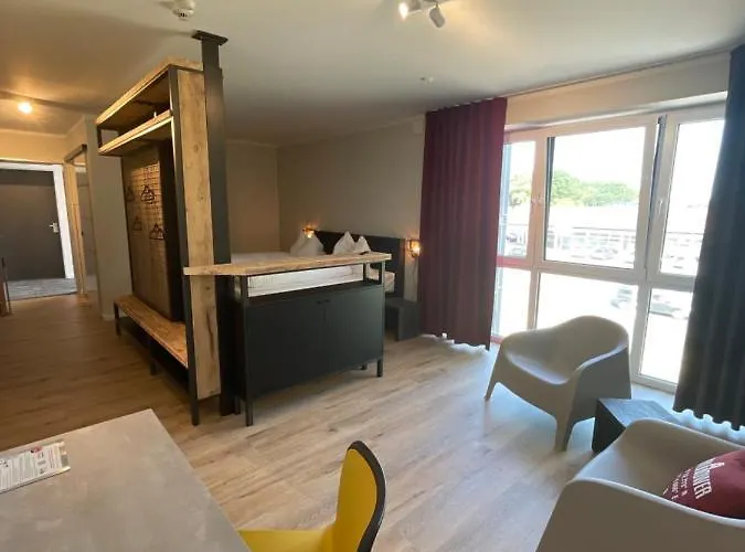 Stahltower フリーゾイテ